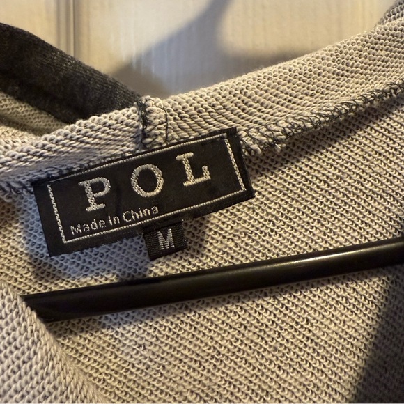 POL Gray Sweatshirt with Ruffle Detail Drawstring & Zippers Women’s Size M - Picture 4 of 5